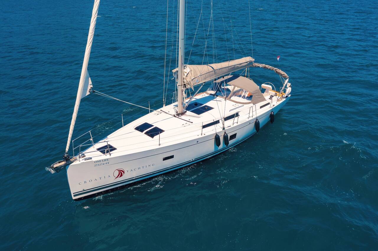 Hanse 458 One Life video